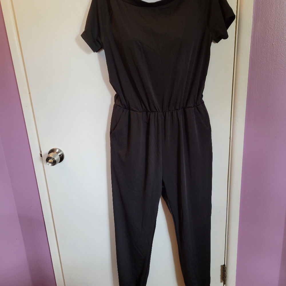 JUMPSUIT, black, no tags, brand unknown, sz M, elastic waist, cuffs at ankles.